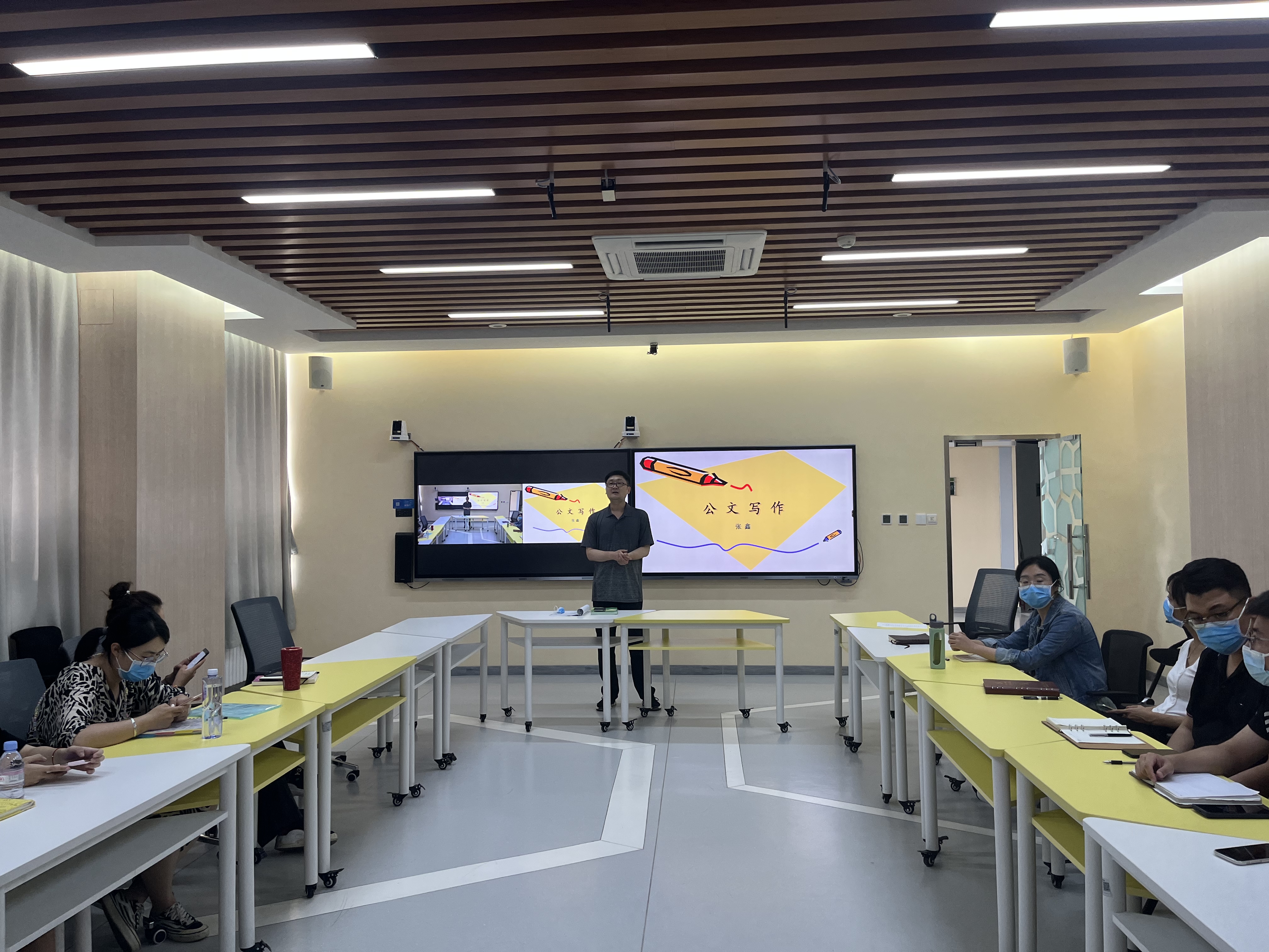 25b26bae29ff4d0ac304dce1858b7d9